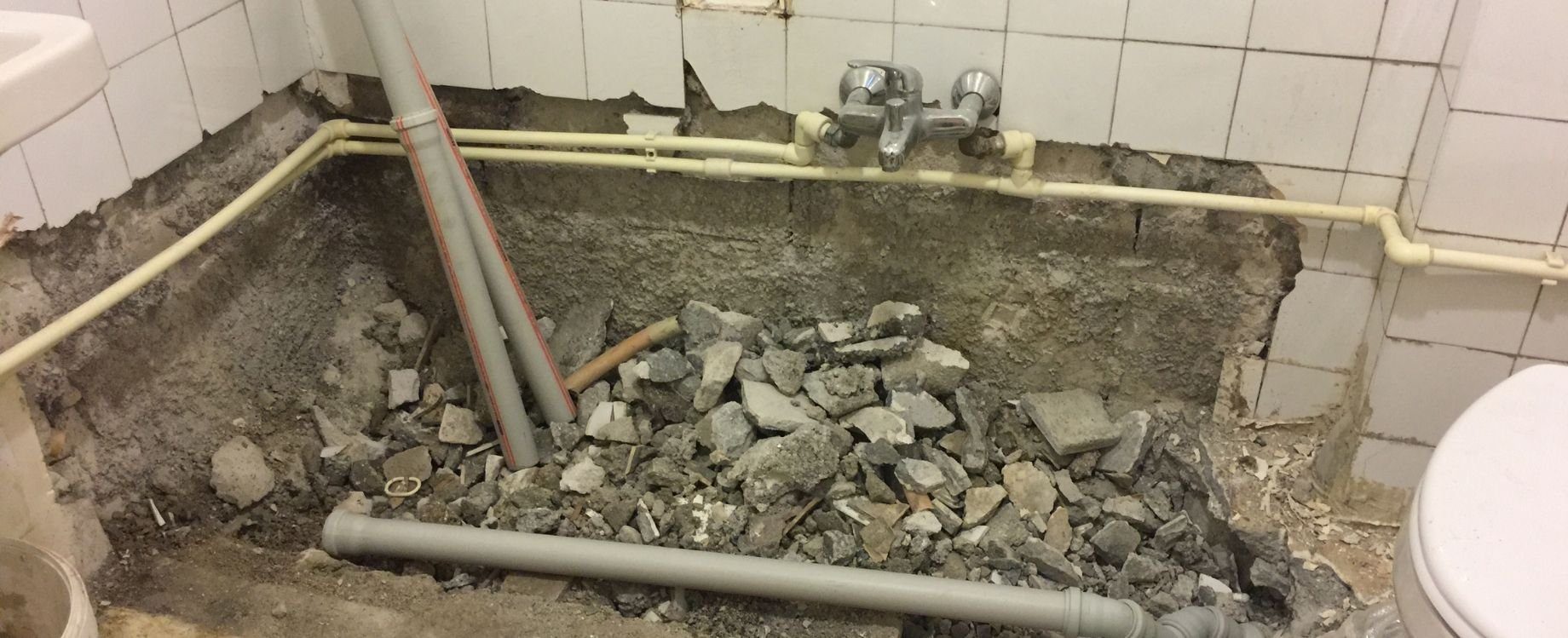 bathroom fitter near me N3 1DH